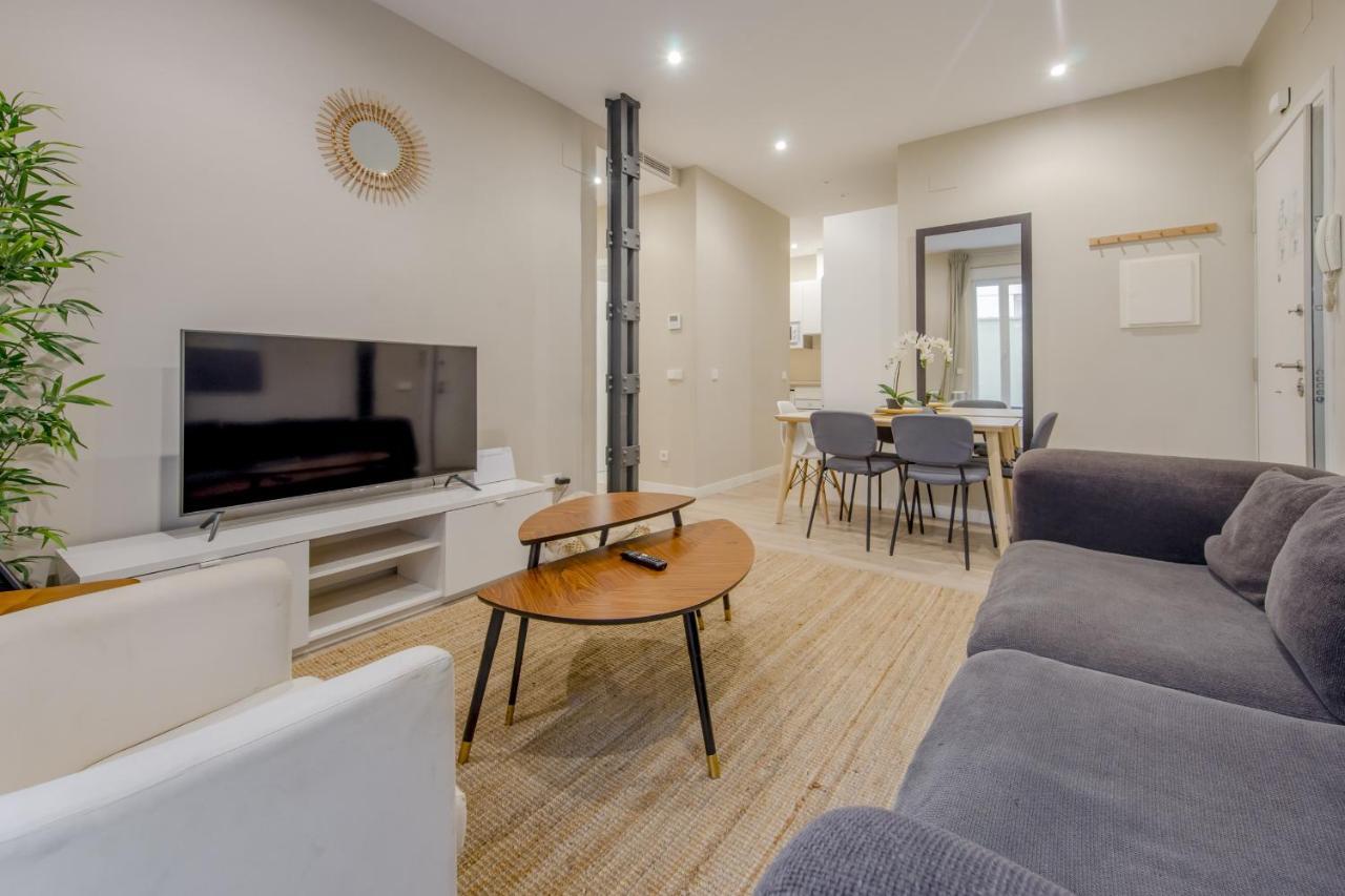 Acogedor Apt 3 Habitaciones Y Terraza En El Centro Madrid Eksteriør billede